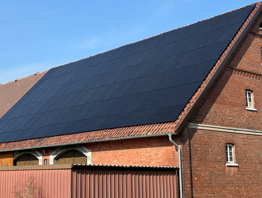 PTM Solar Referenz Solaranlagen auf dem Dach in Lüdersfeld