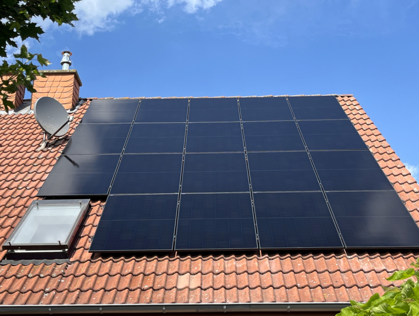 PTM Solar Referenz Solaranlagen auf dem Dach in Rheda Wiedenbrück