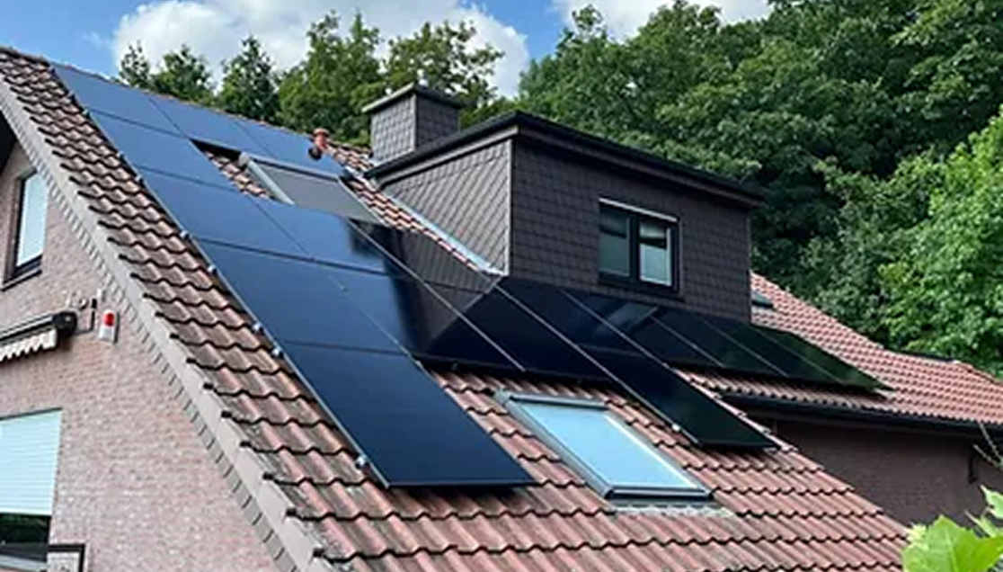 PTM Solar Dach mit Solaranlage Solarpflicht
