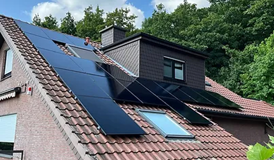 PTM Solar Dach mit Solaranlage Solarpflicht